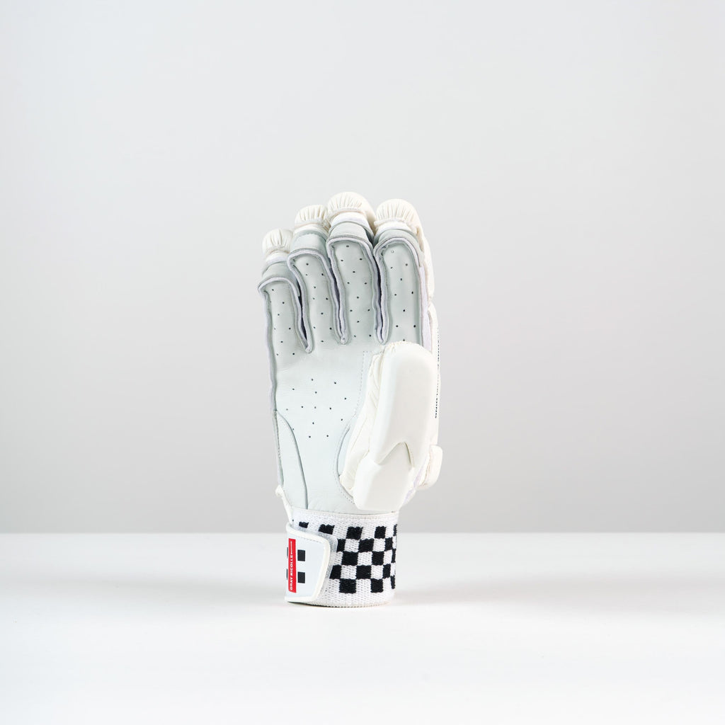 Gray-Nicolls Classic Players Batting Gloves - Size: RH - Large - White