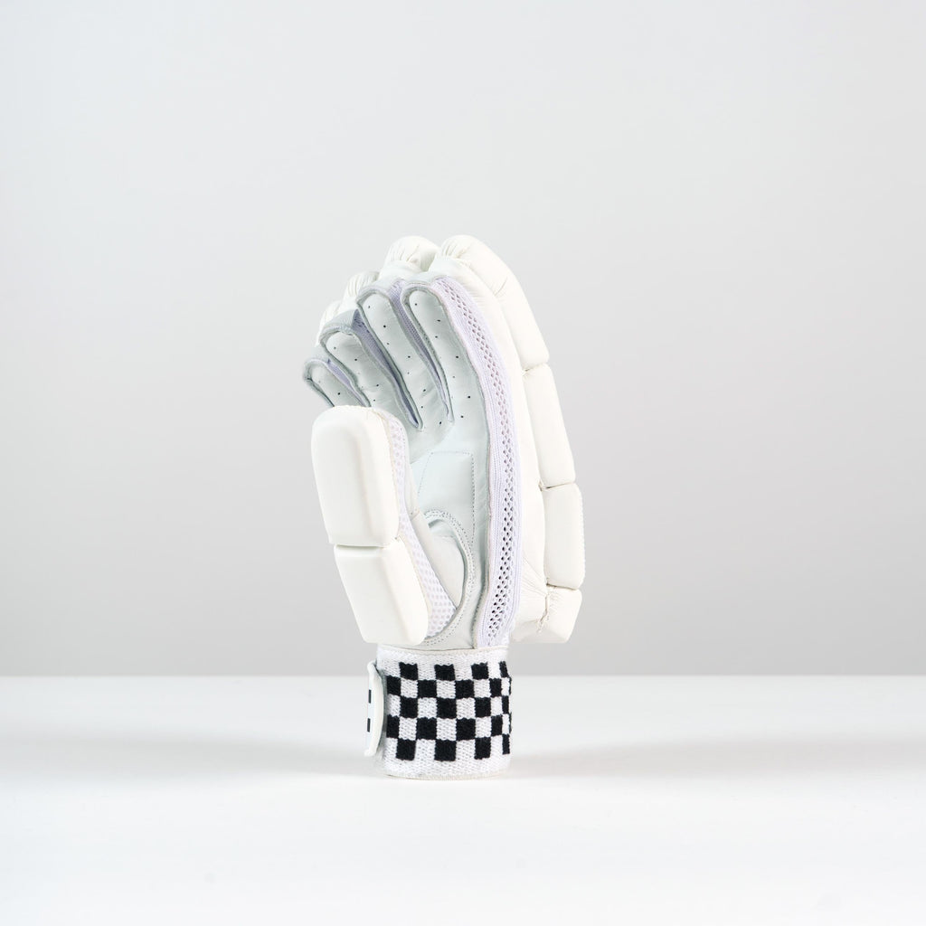 Gray-Nicolls Classic Select Batting Gloves - Size: RH - Large - White